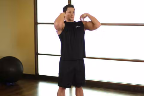 Demonstrasi gerakan Elbow Circles.