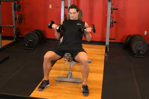 Demonstrasi gerakan Flexor Incline Dumbbell Curls.